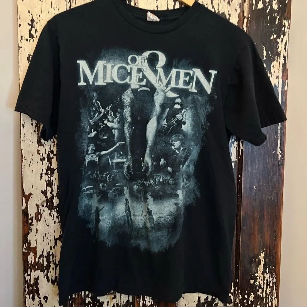 Of Mice and Men merch concert T-shirt size Large.